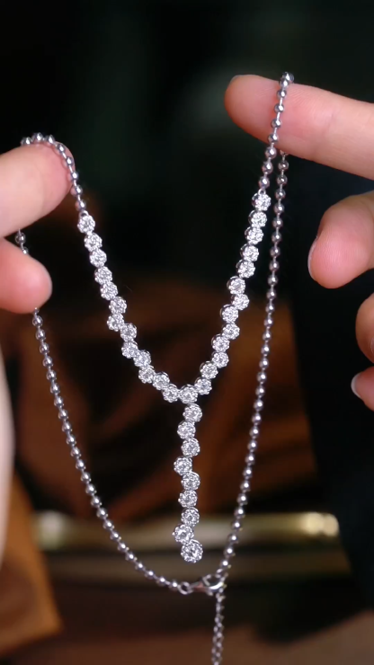 18k Gold Diamond Necklace with 2.30ct Natural Diamond