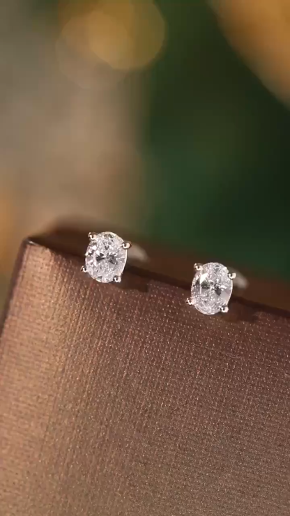 18k Gold Diamond Earrings with 0.60ct Natural Diamonds Oval Cut