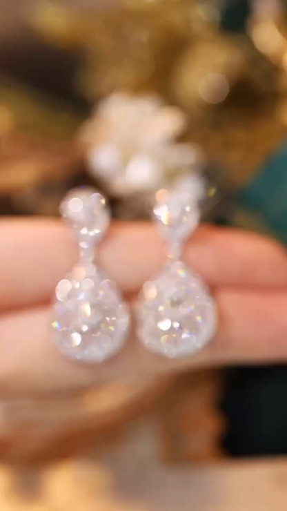 18k Gold Diamond Earrings with 2.80ct Natural Diamonds
