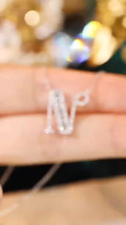 18k Gold Necklace with the Letter "N" Inlaid with 0.40ct Natural Diamond