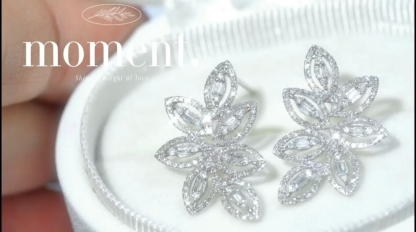 18k Gold Earrings, Studded with 1.16ct Natural Diamond 