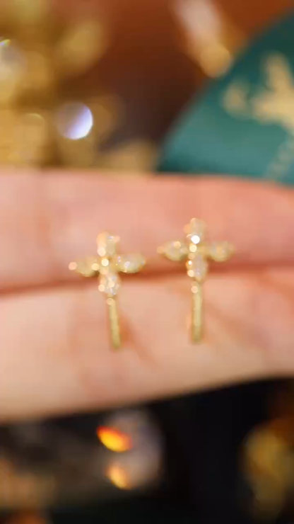 four leaf clover 18k Gold Earrings, Studded with 0.16ct Natural Diamond 