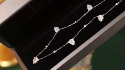 18k Gold Necklace with 0.90ct Natural Diamond