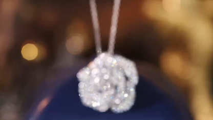 18k Gold Necklace with Flower Design, Natural Diamond 1ct