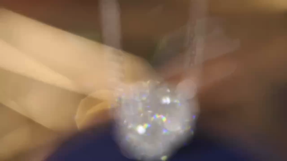 18k gold necklace with flower design, natural diamond 0.55ct