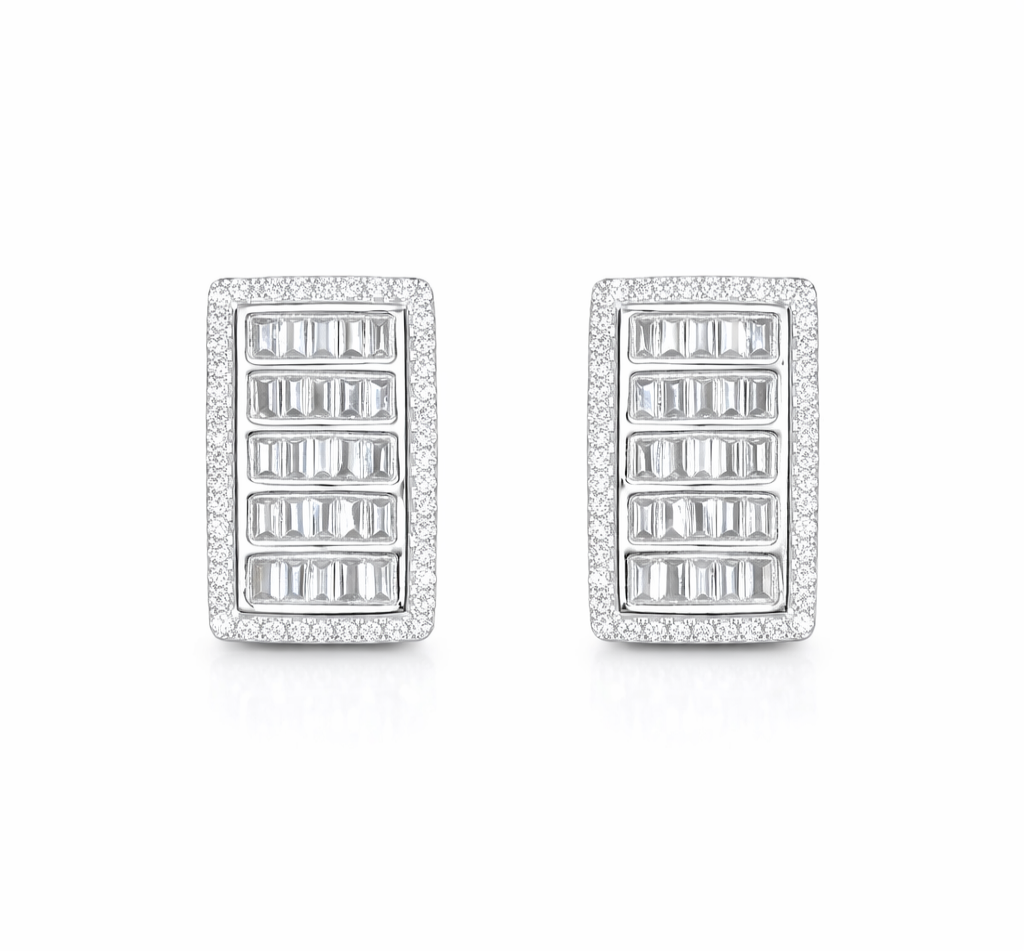 18k Gold Earrings Set with a 0.60ct Natural Diamond