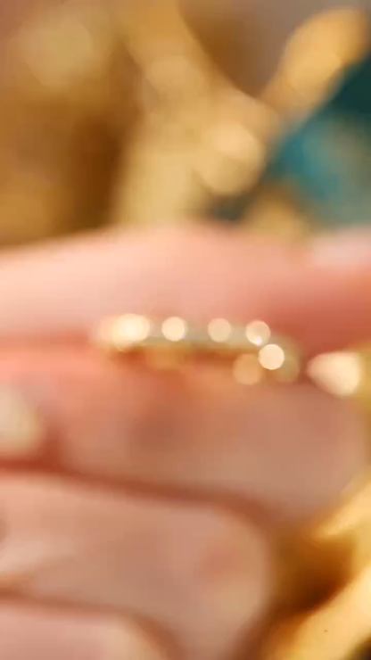 18k Gold Ring with 0.30ct Diamond Inlay all the way around, Snake Design