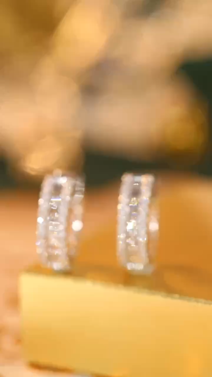 18k Gold Earrings, Studded with 0.50ct Natural Diamond 