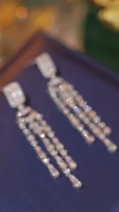 18k Gold Earrings, Studded with 2.20ct Natural Diamond 