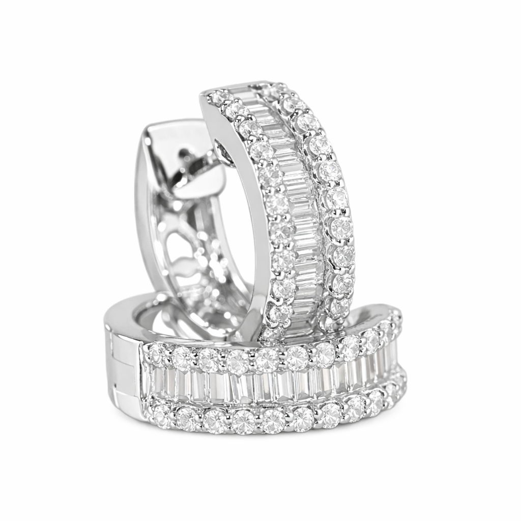 18k Gold Earrings, Studded with 0.50ct Natural Diamond 