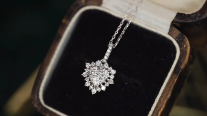 18k Gold Necklace with Heart Design, Natural Diamond 0.40ct