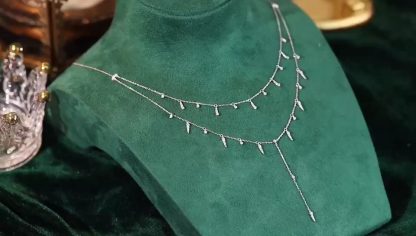 18k Gold Necklace with 0.42ct Natural Diamond