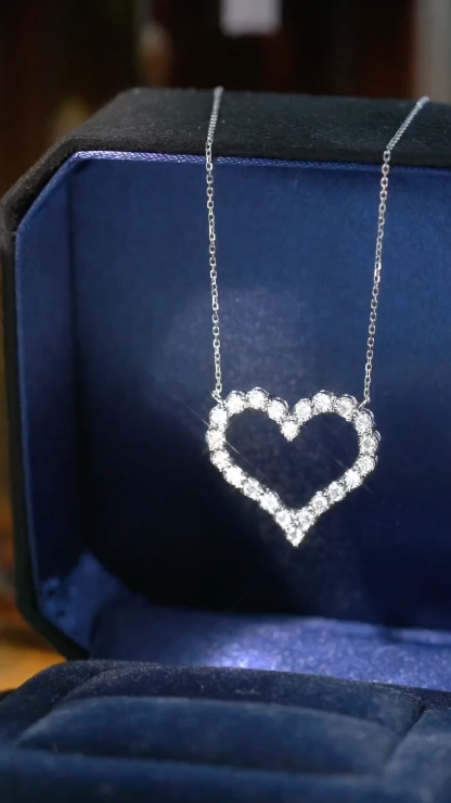 18k Gold Necklace, Heart Shape Design, 0.56ct Natural Diamond