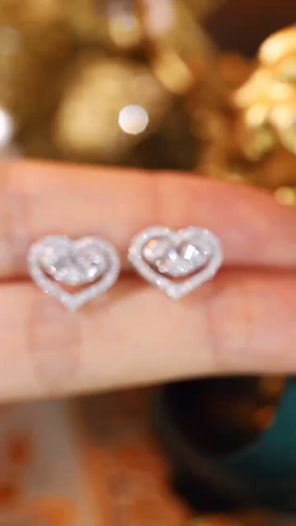 18k Gold Earrings with Two Wearing Styles and Heart-Shaped Design, Inlaid with 0.60ct Natural Diamond