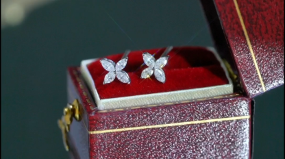 18k Gold Diamond Earrings with Clover Design, Natural Diamond 0.26ct