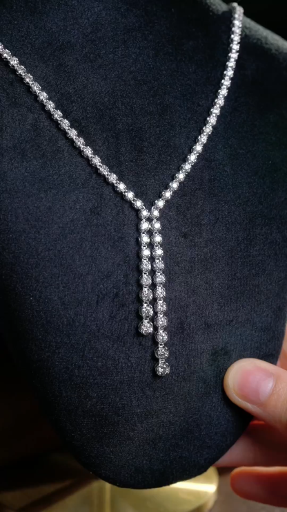 18k Gold Necklace with Luxury Diamond-Set Evening Gown Chain; Natural Diamonds totaling 3.65ct