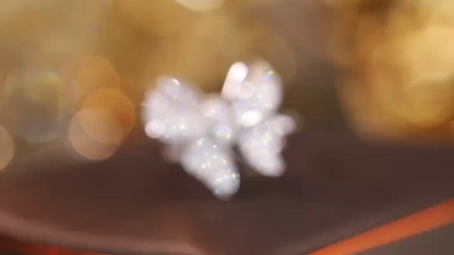 18k Gold Ring, Butterfly Design, Inlaid with 0.35ct Natural Diamond