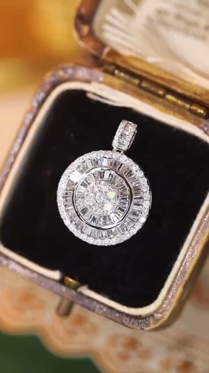 18k Gold with Pendant,1.10ct Natural Diamond （Does not include chain.）