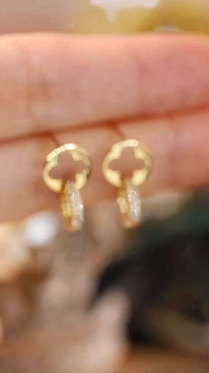 18k Gold Diamond Earrings with 0.36ct Natural Diamond