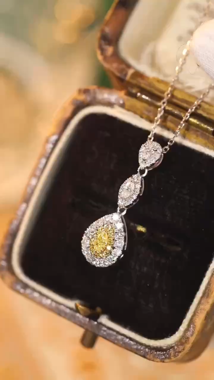 18k gold yellow diamond necklace with a natural diamond of 0.50ct