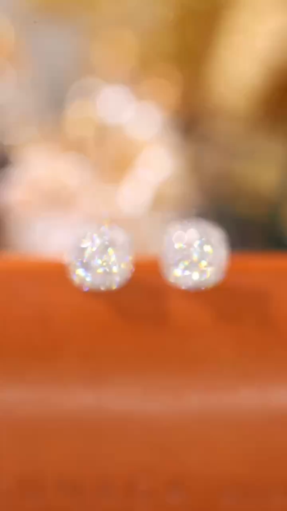18k Gold Earrings, Studded with 0.70ct Natural Diamond 