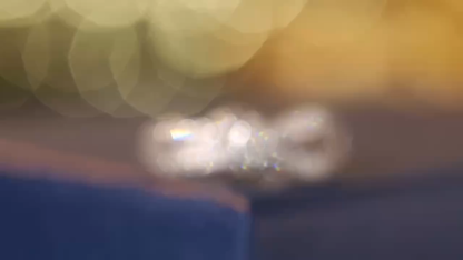 18k Gold Ring with Knotted Design, Inlaid with 0.42ct Natural Diamond