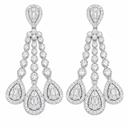 18k gold earrings set with a 2.00ct natural diamond