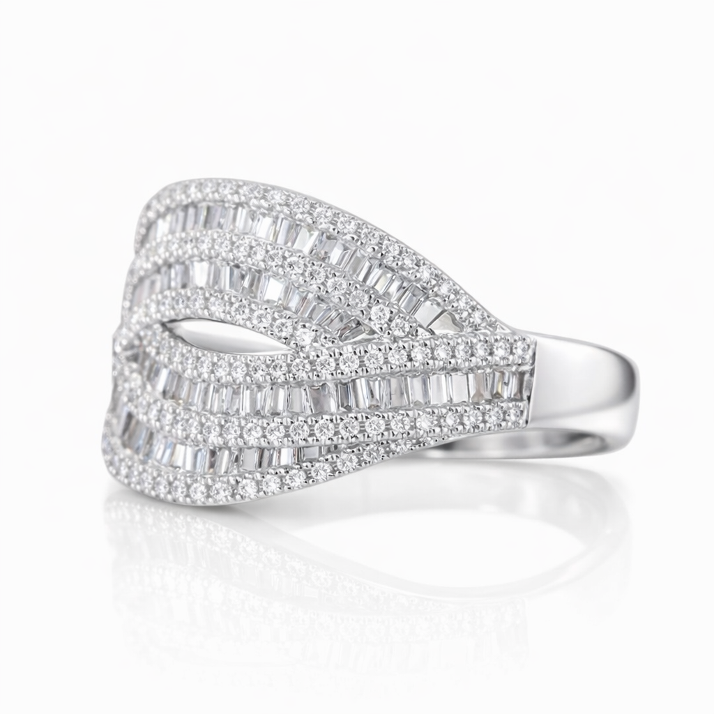 18k gold ring set with a natural diamond; the diamond features a Tapered Baguette cut and weighs 1.00carats.