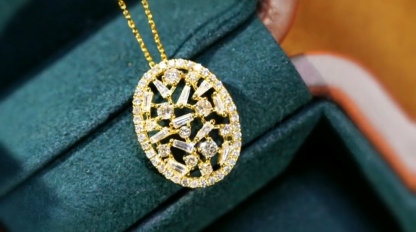 18k Gold Necklace with 0.70ct Natural Diamond