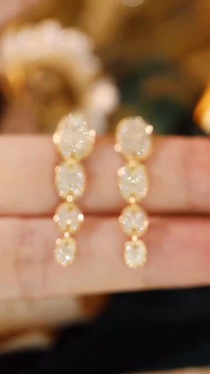 18k Gold Diamond Earrings with 0.60ct Natural Diamond