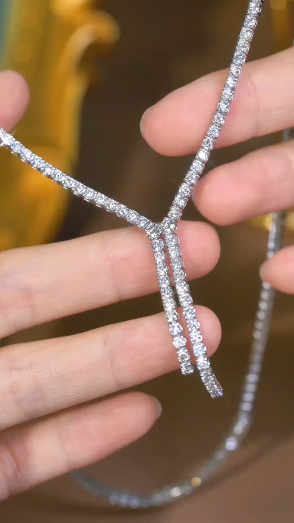 18k Gold Necklace with Luxury Diamond-Set Evening Gown Chain; Natural Diamonds totaling 8ct