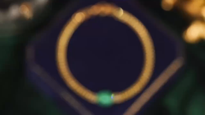 18k Gold Bracelet, Luxurious Diamond-Studded Bracelet, Emerald Bracelet with 0.90ct Diamonds