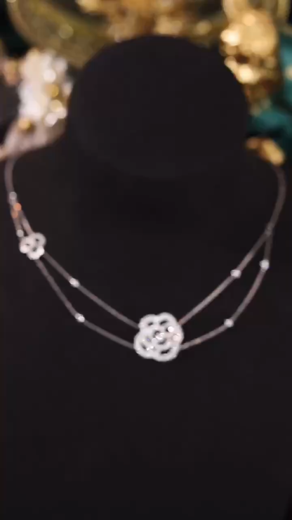 18k Gold Necklace with a Full Diamond Circlet and Luxurious Choker Design; Natural Diamonds total 0.80ct