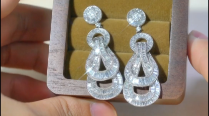  18k Gold Earrings, Studded with 3.60ct Natural Diamond 