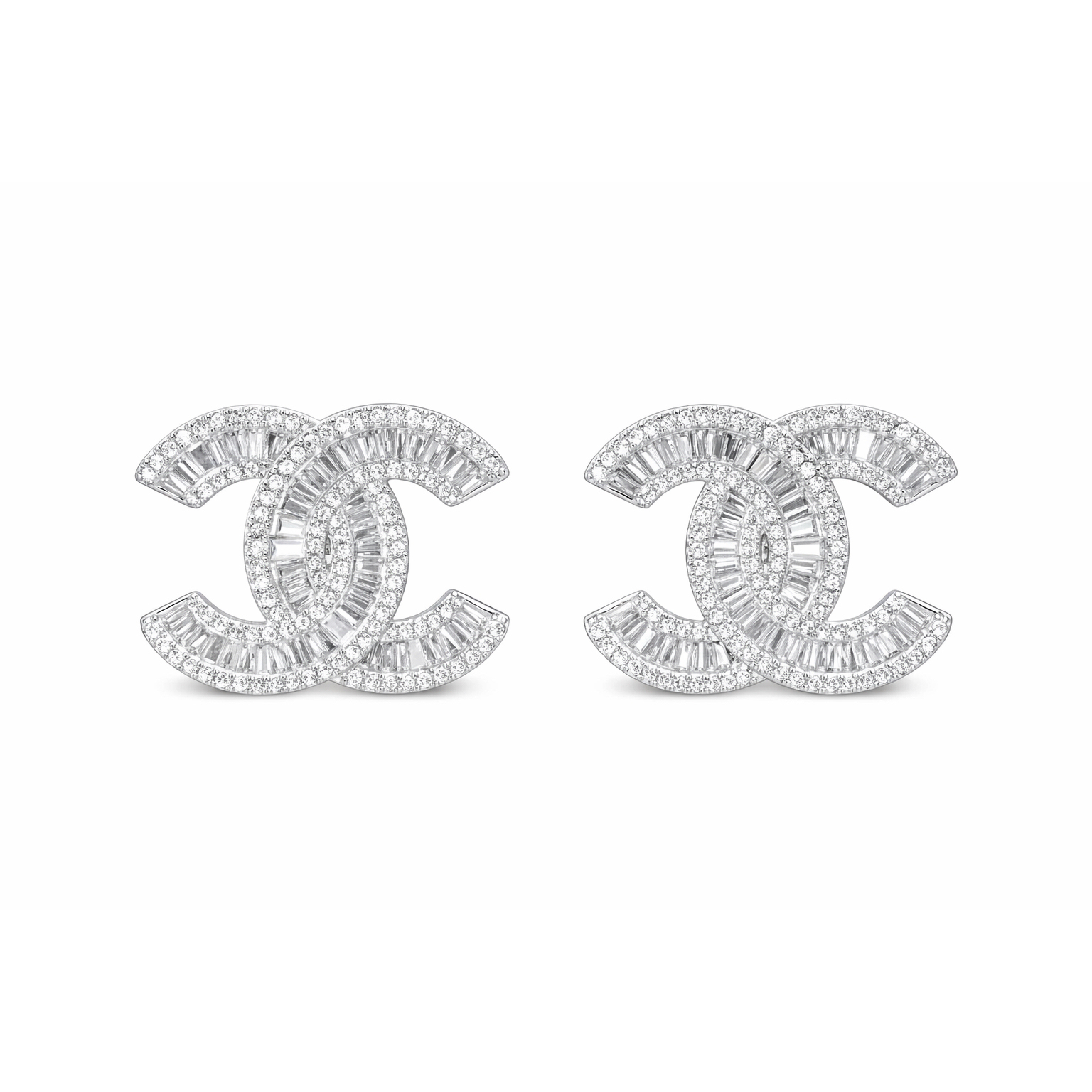 Leaves 18K Gold Natural Diamond Stud Earrings | Cluster-Set 0.24CT Diamonds