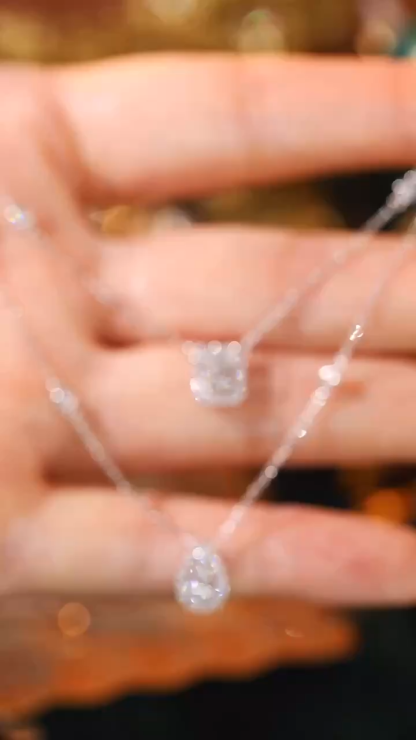 18k gold necklace with double-layer stacking design, featuring a natural diamond of 0.58ct