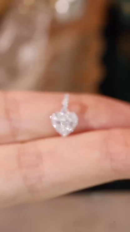 18k gold pendant, natural diamond 0.20ct (chain not included)