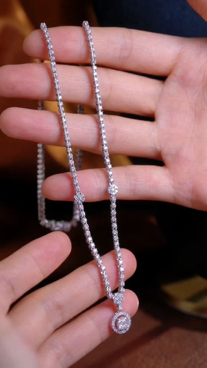 18k Gold Necklace with Luxury Diamond-Set Evening Gown Chain; Natural Diamonds totaling 3.3ct