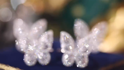 18k Gold Ring, Butterfly Design, Inlaid with 0.80ct Natural Diamond