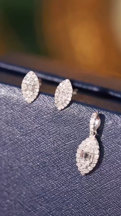 18k gold pendant, natural diamond 0.20ct (chain not included)
