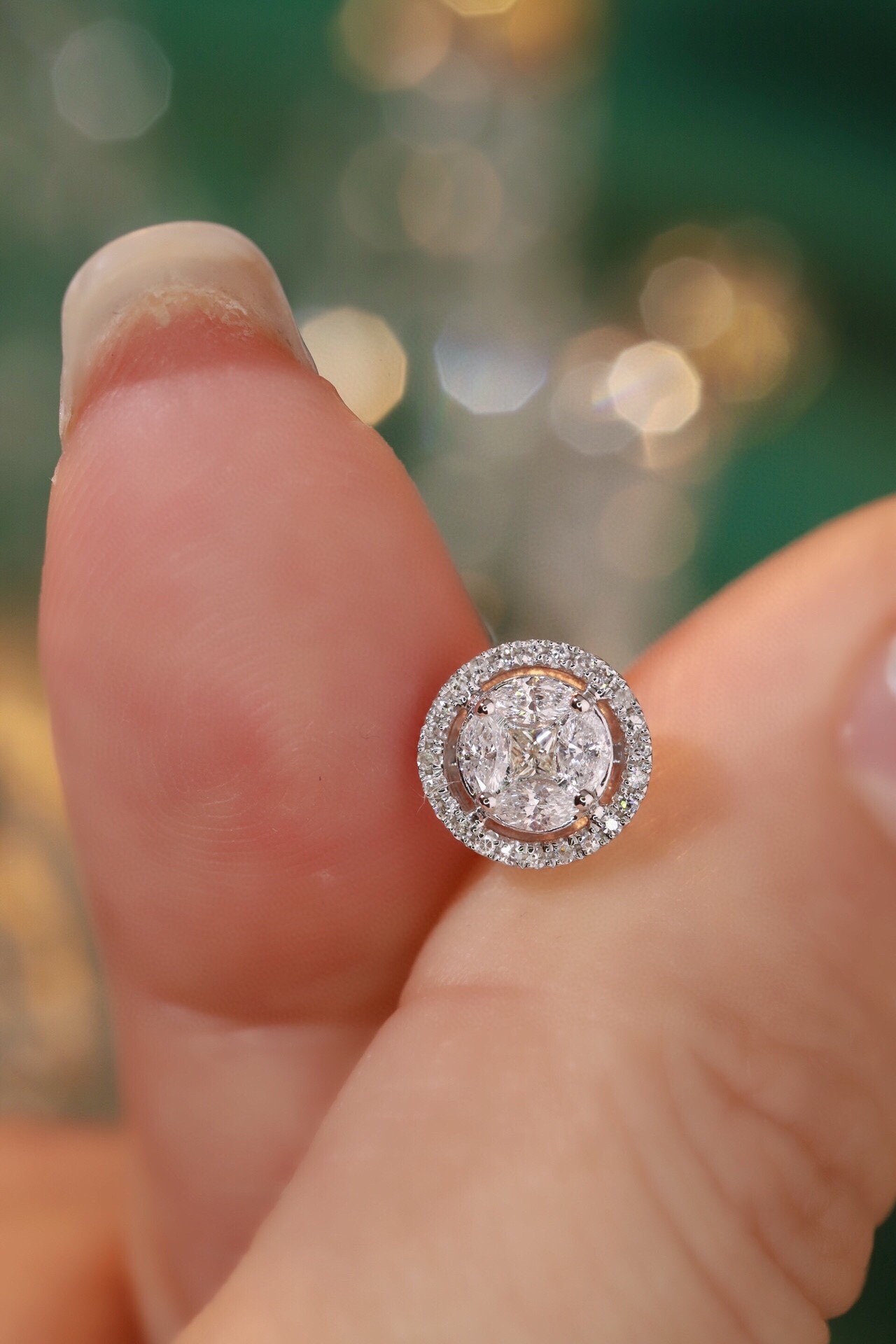 18k Gold Earrings Set with Marquise and Princess Cut Diamonds