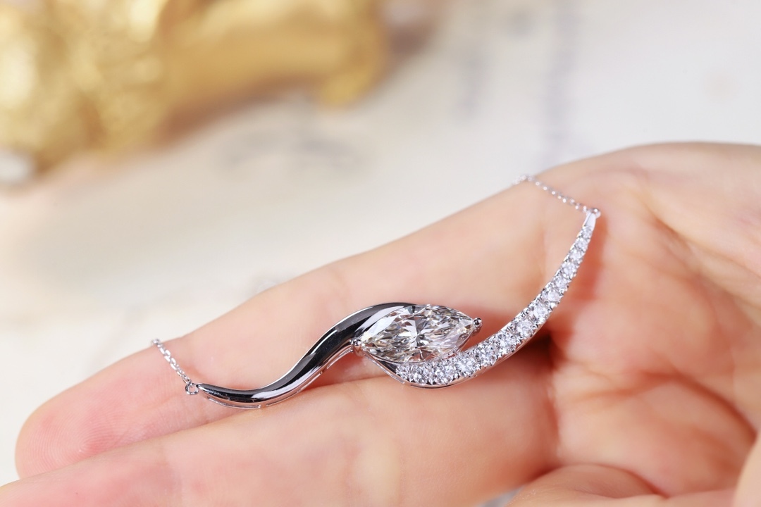 10K gold Timeless Glow · 1ct Marquise Cut Diamond Necklace with 0.30ct Side Stones