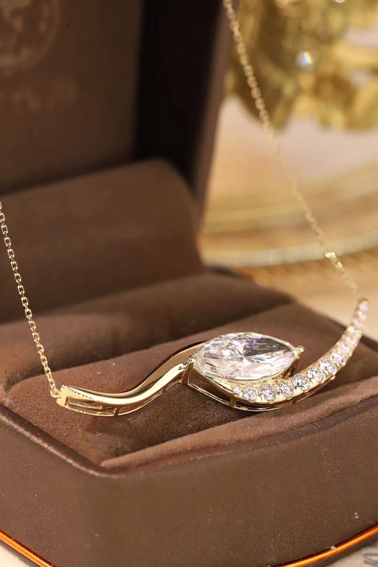10K gold Timeless Glow · 1ct Marquise Cut Diamond Necklace with 0.30ct Side Stones
