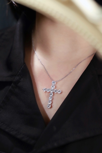10K gold Faith & Light · 1ct Lab Grown Diamond Cross Necklace