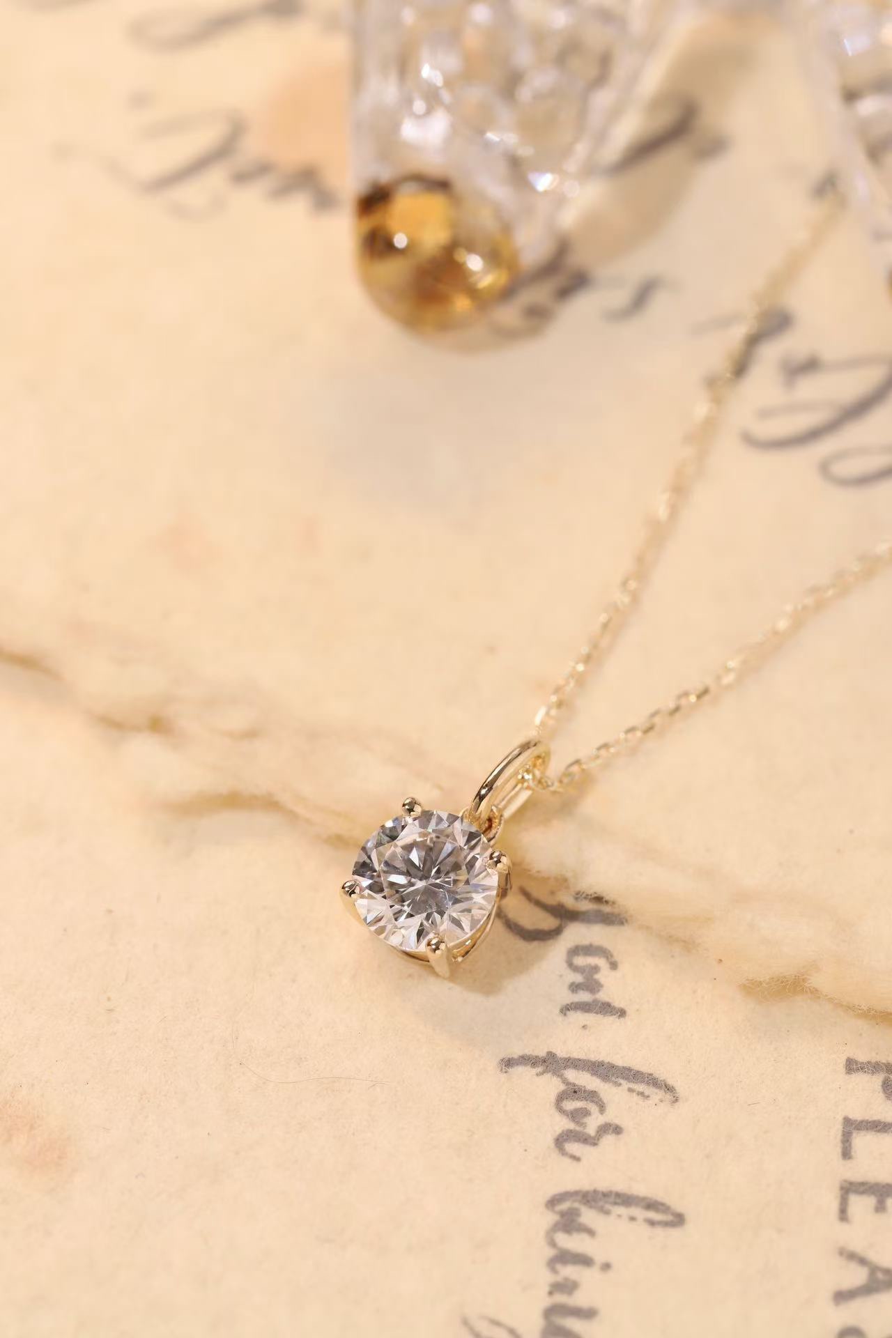 10k gold Pure Brilliance · 1ct Round Cut Lab Grown Diamond Necklace