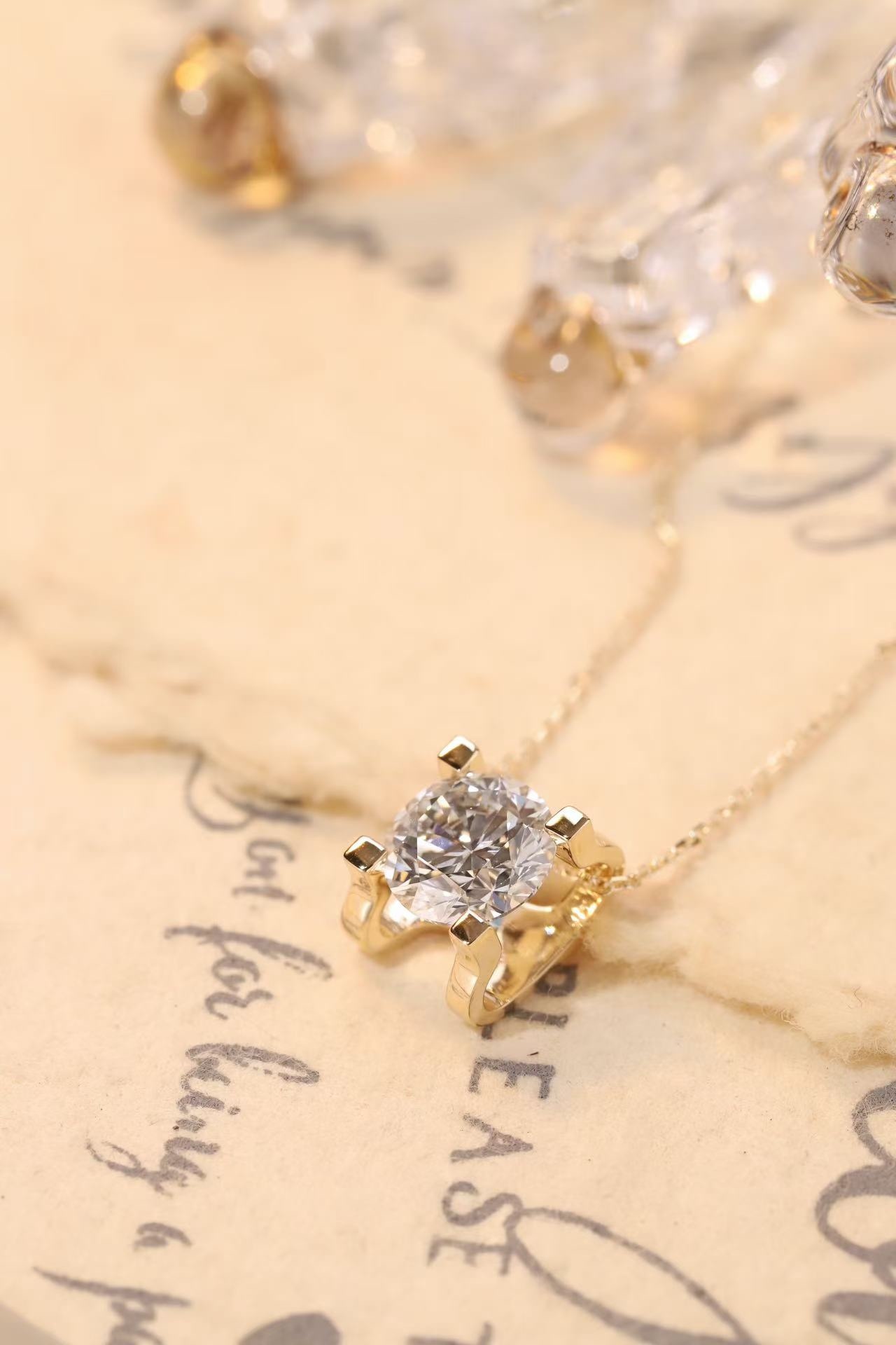 10K gold Modern Grace · 1ct Lab Grown Diamond Bull Head Necklace