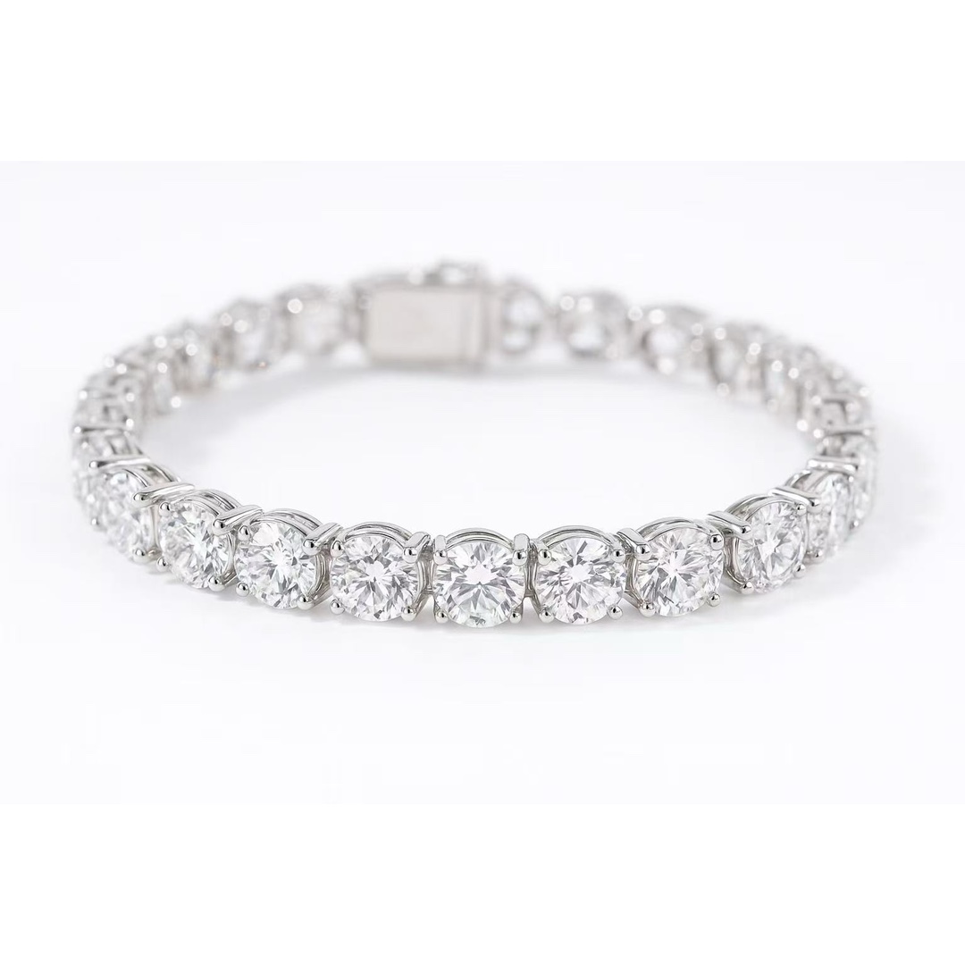 10k gold Luxury Brilliance · 26ct Lab Grown Diamond Tennis Bracelet