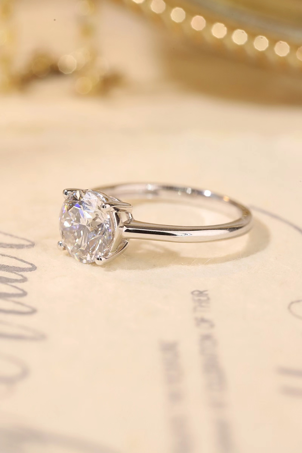 10K Gold Timeless Elegance · 1ct Round Cut Lab Grown Diamond Ring