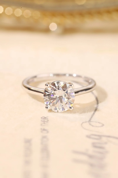 10K Gold Timeless Elegance · 1ct Round Cut Lab Grown Diamond Ring