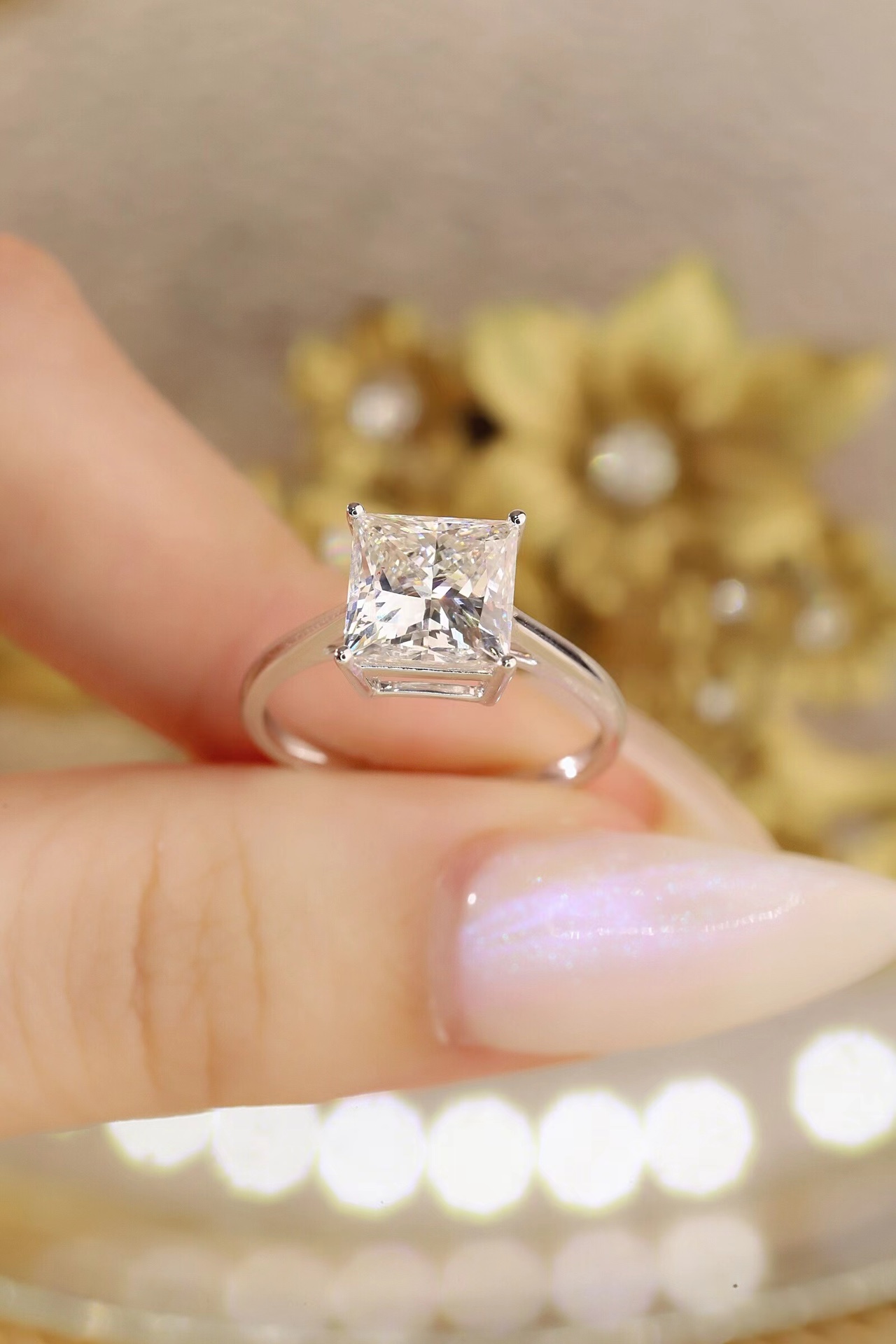 3 Carat Lab-Grown Princess Cut Diamond Ring, 10K Gold 4-Prong Band, Premium Anniversary Ring for Womeng